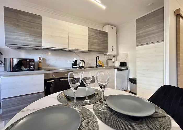 Renove Climatise 4 Voyageurs Apartmán *